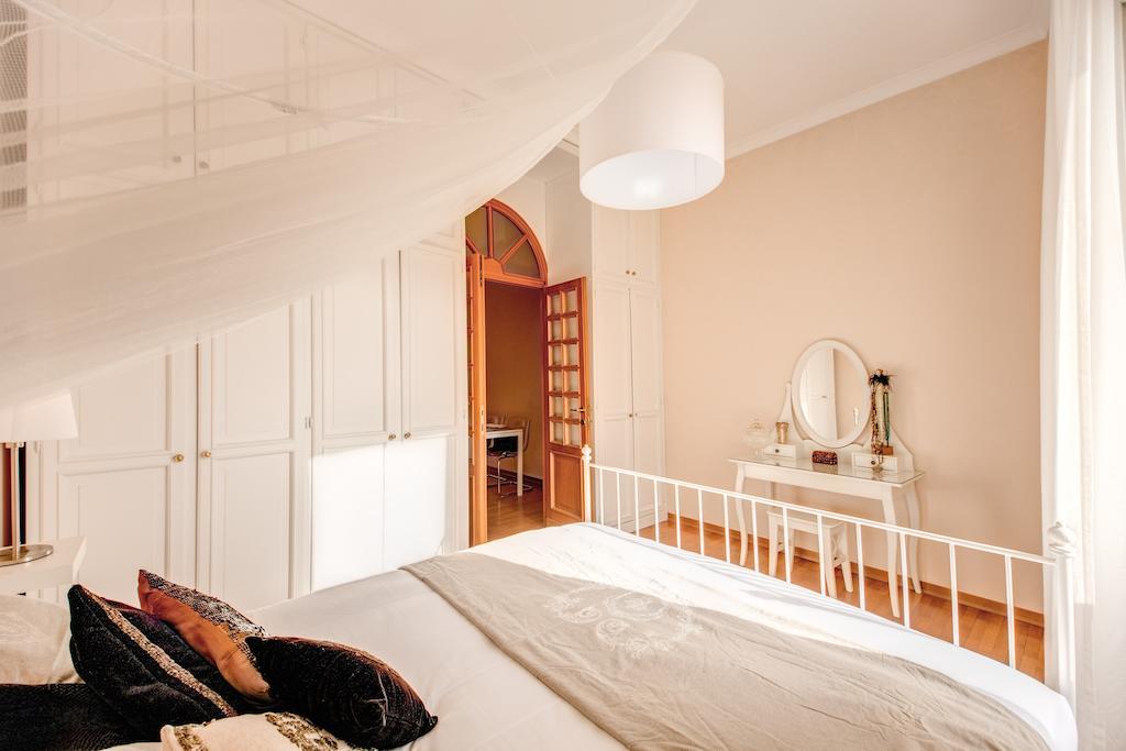 Elegant Apartment Behind The Colosseum Rome Bilik gambar