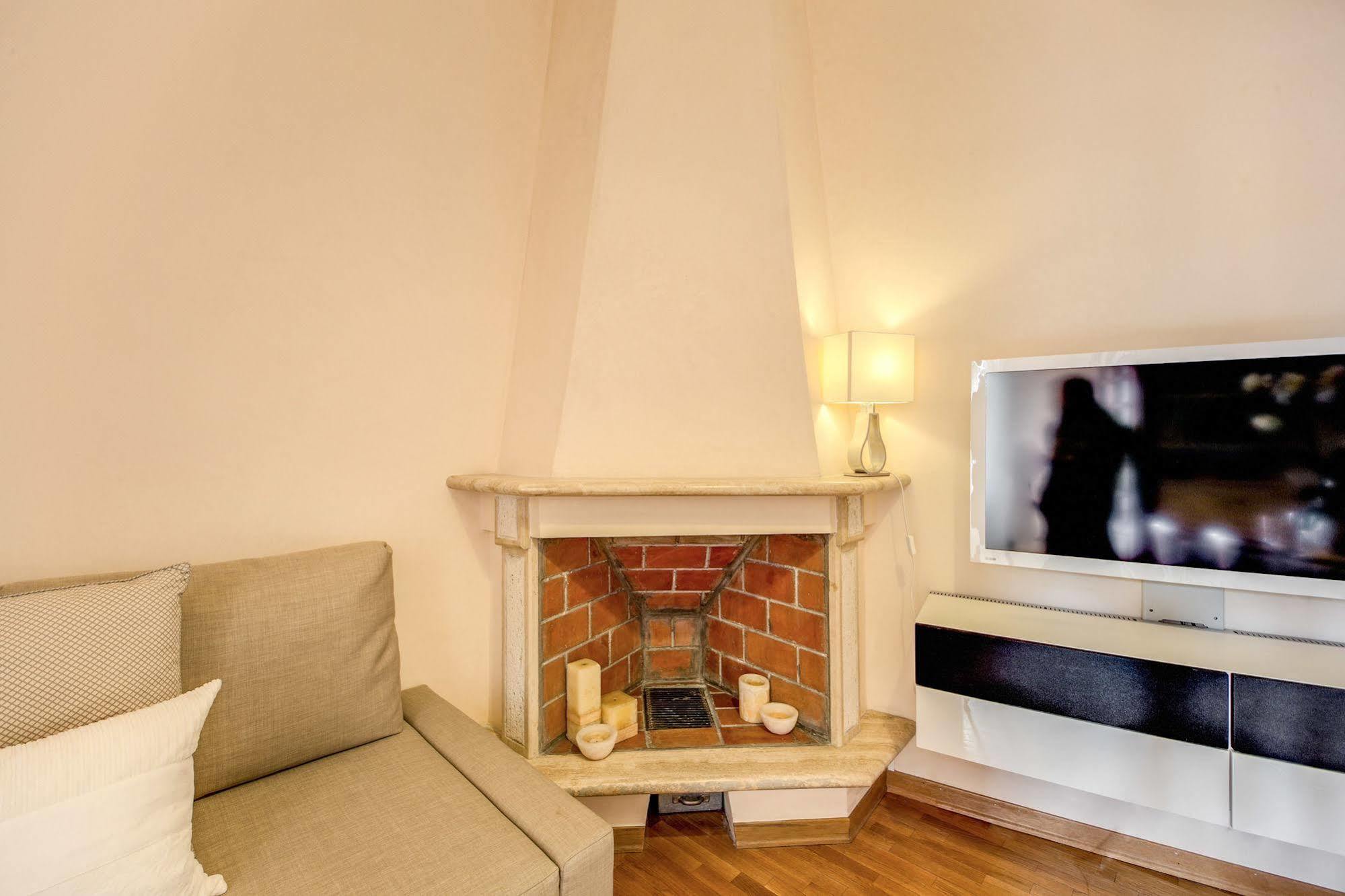 Elegant Apartment Behind The Colosseum Rome Luaran gambar