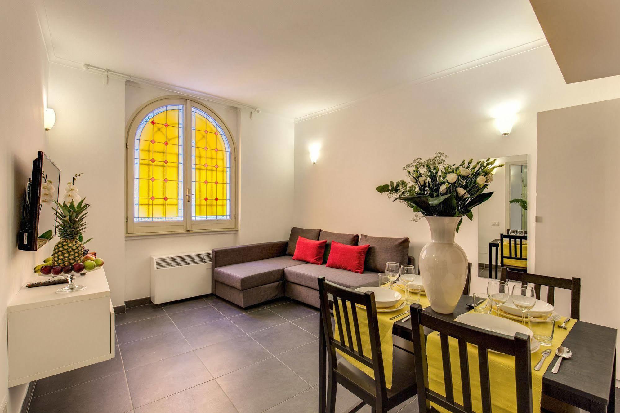 Elegant Apartment Behind The Colosseum Rome Luaran gambar