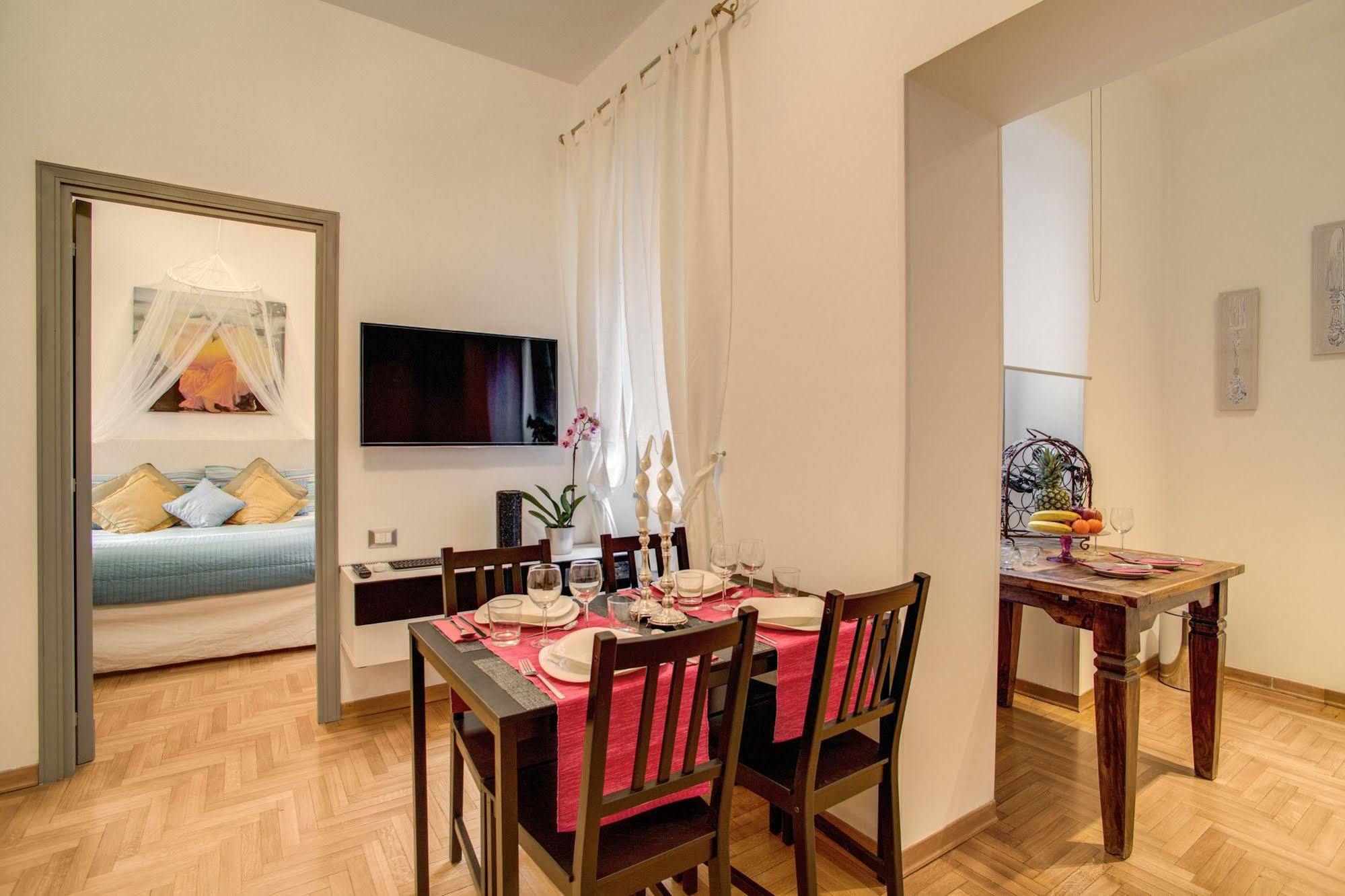 Elegant Apartment Behind The Colosseum Rome Luaran gambar